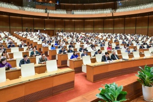 "Thông cấp" khám chữa bệnh bằng bảo hiểm y tế vào sự kiện tiêu biểu năm 2024 của Quốc hội