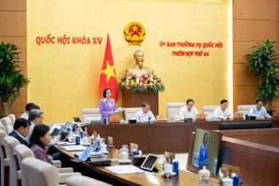 Thường vụ Quốc hội cho ý kiến về báo cáo thực hiện cải cách tiền lương