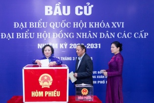 Nhiều tỉnh, thành đã có trên 90% cử tri tham gia bỏ phiếu