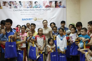 BAOVIET Bank tài trợ phẫu thuật nụ cười 2015