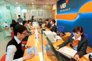 Ngân hàng đầu tiên cho phép khách hàng mở tài khoản và gửi tiết kiệm tại nhà