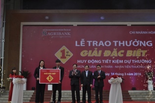 Một khách hàng của Agribank trúng thưởng 1 tỷ đồng