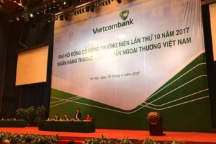 ĐHCĐ Vietcombank: Chia cổ tức 8%, lập 3 công ty con, tiến quân sang Mỹ, Lào