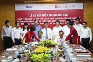Agribank và VAMC ký kết thỏa thuận hợp tác về xử lý nợ xấu