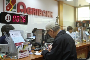 Agribank kịp thời hỗ trợ khách hàng khắc phục thiệt hại cơn bão số 12