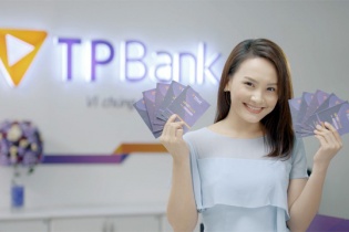 “Bão quà tặng” xe, nhà tiền tỷ cho khách hàng TPBank
