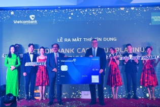 Vietcombank ra mắt thẻ tín dụng hoàn tiền không giới hạn