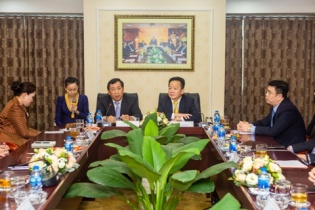 Thống đốc Lào: “SHB Lào góp phần quan trọng phát triển kinh tế - xã hội 2 nước Việt – Lào”