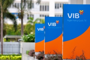 VIB: 6 tháng lãi 1.820 tỷ đồng, dẫn đầu doanh số Bancassurance và phát hành thẻ