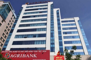 Agribank: Lợi nhuận cao kỷ lục, giãi bày thế kẹt cổ phần hóa