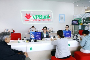 Chỉ 4% lượng giao dịch diễn ra tại quầy, VPBank đã làm như thế nào?