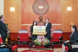 SHB ủng hộ 5 tỷ đồng chung tay phòng chống dịch COVID-19
