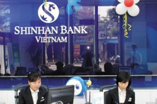 Shinhan tiếp tục lãi lớn tại Việt Nam