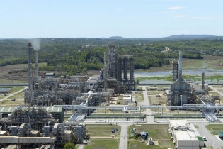 Giá dầu tăng vọt, Lọc hóa dầu Bình Sơn lãi gấp 4 lần mục tiêu cả năm