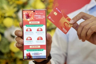 VPBank được Shopee vinh danh đối tác chiến lược ấn tượng năm 2020 - 2021   