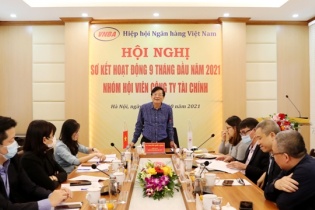  Nợ xấu nhóm công ty tài chính tăng vọt lên 9%, thừa tiền không thể đầu tư