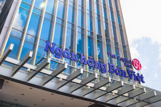 Ngân hàng đầu tiên báo lỗ quý IV/2021