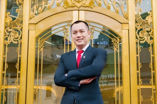 CEO DOJI chiến thắng Giải thưởng Doanh nhân trẻ xuất sắc châu Á - Thái Bình Dương 2021