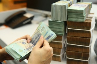 Ngân hàng lạc quan lợi nhuận quý III/2022, dự báo lãi suất chỉ tăng nhẹ