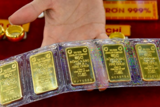 Đấu thầu thành công 7.900 lượng vàng giá cao hơn giá thị trường