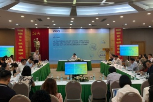 “Ép” nộp thuế thay cho người bán: Sàn thương mại điện tử bất an