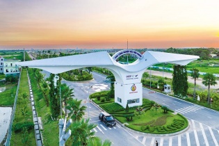 Tinh giản và thương chiến: Hai kịch bản tác động đến thị trường bất động sản năm 2025