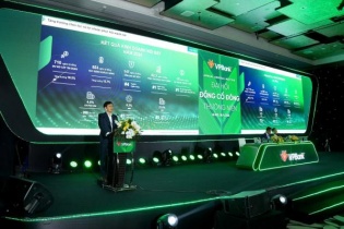 ĐHĐCĐ VPBank: Lập công ty bảo hiểm nhân thọ, mua công ty quản lý quỹ, mục tiêu tăng trưởng 30% các năm tiếp theo