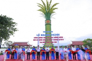 Khánh thành Khu tưởng niệm thanh niên xung phong hy sinh tại Bến phà Long Đại