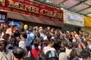 Vàng quay đầu giảm nhanh, nhiều người “quay xe” bán vàng