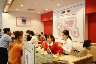 HSBC lên tiếng vụ tính lãi suất trả chậm quá cao: Người dùng phải đọc, hiểu chính sách của tổ chức phát hành