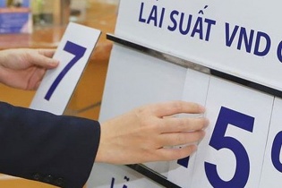 Huy động vốn của các ngân hàng trên địa bàn TP.HCM chỉ tăng 0,5% 