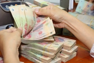 Áp lực dự phòng rủi ro lên lợi nhuận ngân hàng