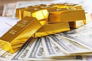 Giá vàng vượt 1.900 USD/ounce trước áp lực giảm của đồng USD