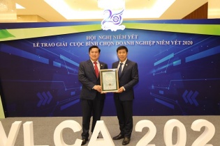 HDBank giành "cú đúp" doanh nghiệp niêm yết xuất sắc 