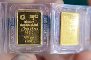 Vàng trong nước tăng vọt trong ngày 28 tết Nguyên Đán