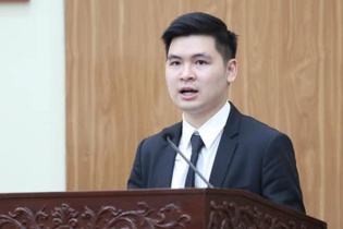 Cổ phiếu SHB tăng giá, con trai bầu Hiển chốt lời