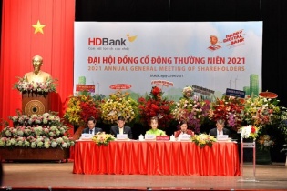 ĐHĐCĐ HDBank: Dừng sáp nhập PGBank, mục tiêu lợi nhuận 7.281 tỷ đồng