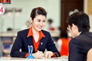 Sacombank vượt "bão" Covid-19 như thế nào?