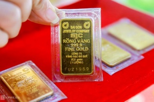 Vàng bật tăng mạnh, giá SJC vượt 67 triệu đồng/lượng