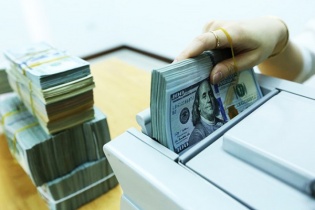 Ngân hàng niêm yết giá USD tăng 