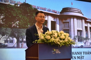 Chuyển đổi số là lựa chọn bắt buộc để giúp ngân hàng vượt lên thách thức 