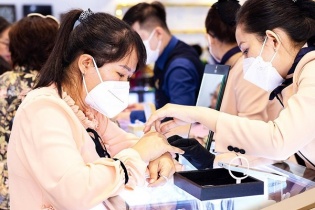 Bán lẻ trang sức phục hồi theo hình chữ K, PNJ đạt 82,5% kế hoạch lợi nhuận năm 