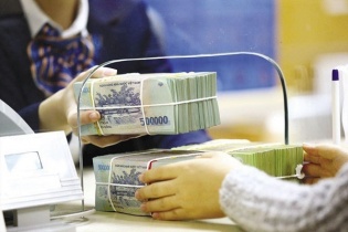 Cổ đông ngân hàng sắp qua thời phải "nhịn" cổ tức tiền mặt