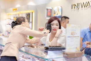 Giá vàng theo kịch bản nào trong nửa cuối năm?