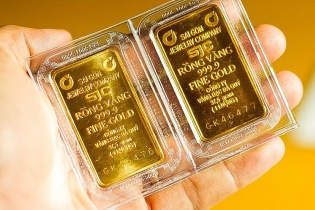 Vietcombank tăng thêm 4 điểm bán vàng 