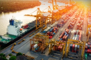 UOB: Triển vọng phía trước tích cực nhưng thận trọng 