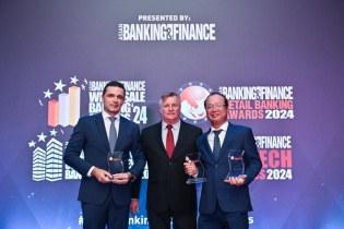 Các tổ chức quốc tế đánh giá cao chiến lược bán lẻ cộng hưởng số hóa HDBank 