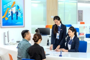 Fitch Ratings lần đầu xếp hạng tín nhiệm Sacombank với triển vọng ổn định