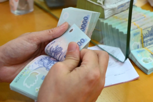 Nhiều ngân hàng báo lợi nhuận tăng cao