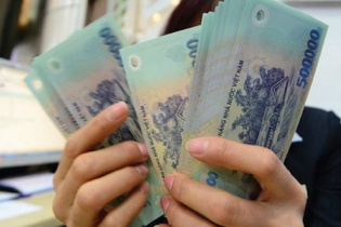 Ngân hàng vẫn lãi từ kinh doanh chứng khoán